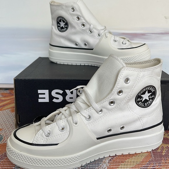 Converse Mens CTAS A02832C
CTAS CONSTRUCT HI VINTAGE WHITE/BLACK/EGRET
PLATFORMS - Picture 2 of 16